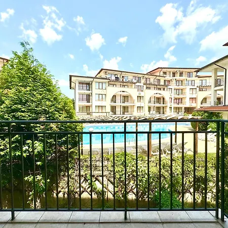 艾肯特复式酒店 2*