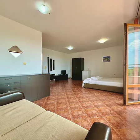 Arkite Complex 2* Sluneční pobřeží